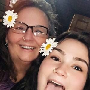 Meet your Posher, Sandy